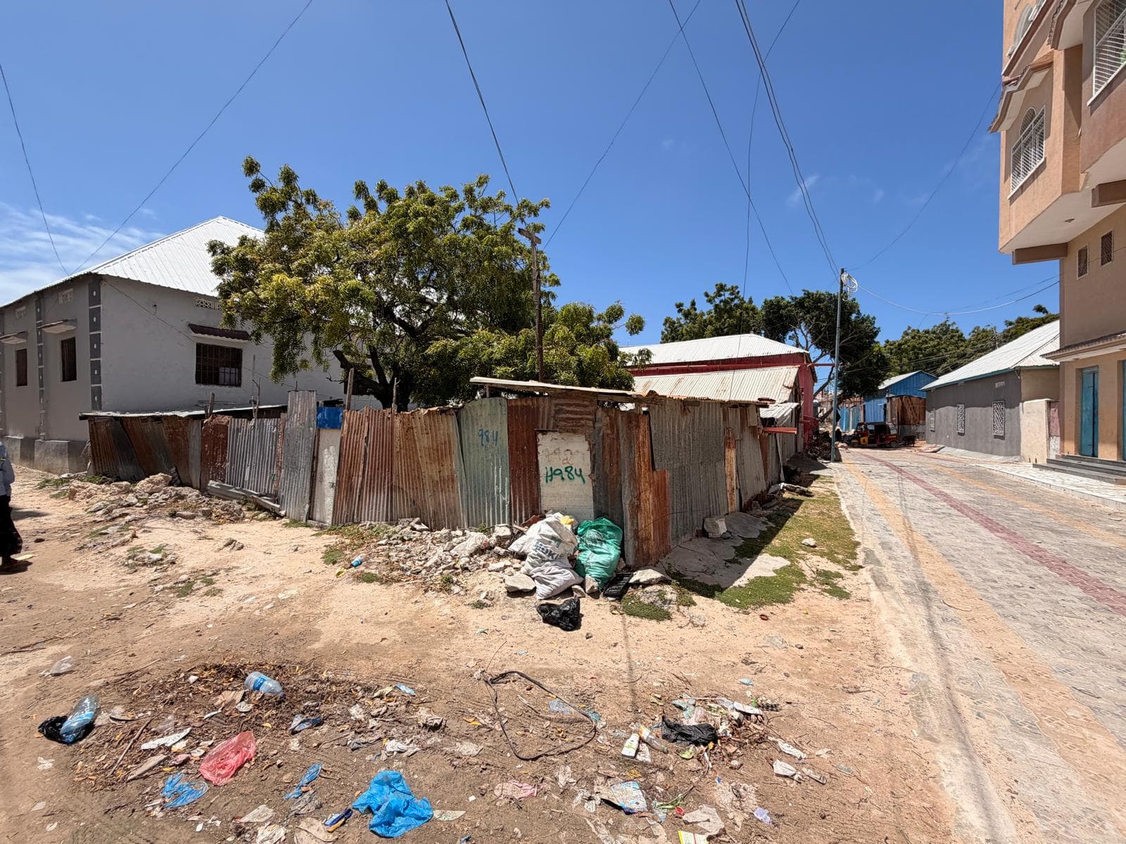 Residential Property for Sale – Behind Nationlink, Jidka Mareexaan 4